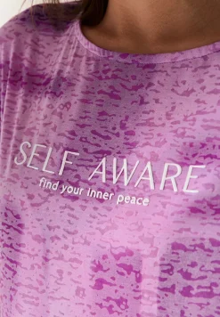 T-shirt à l'aspect dévoré