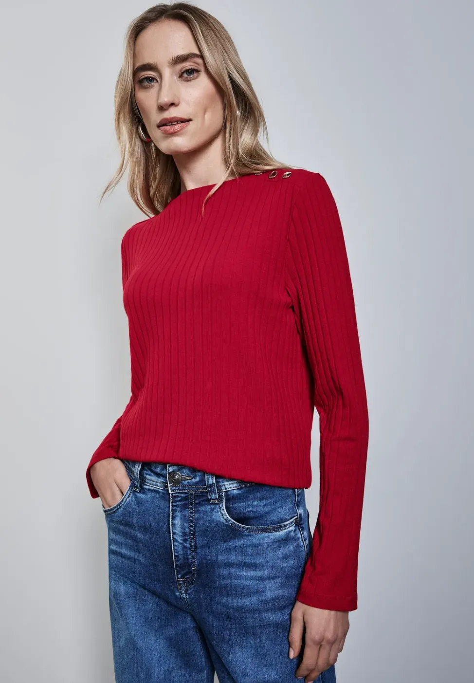 T-shirt à manches longues avec détail de boutons