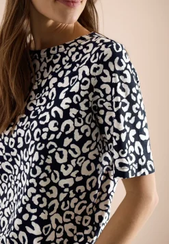 T-shirt avec boatneck et imprimé léopard