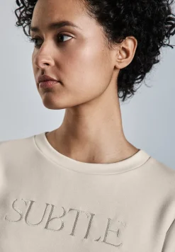 T-shirt avec broderie wording