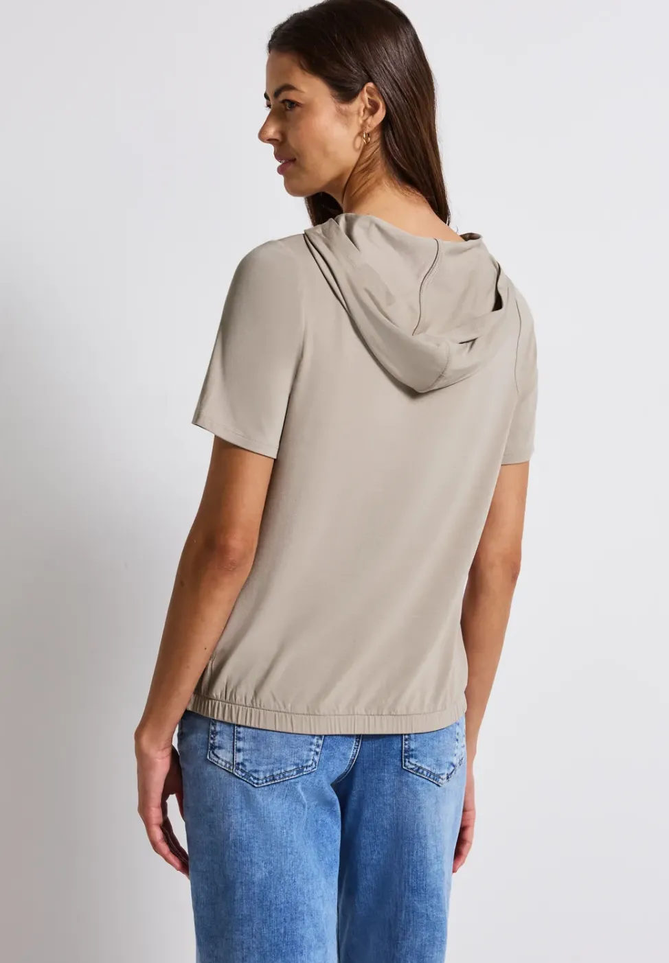 T-shirt avec capuche