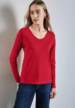 T-shirt avec col en V arrondi