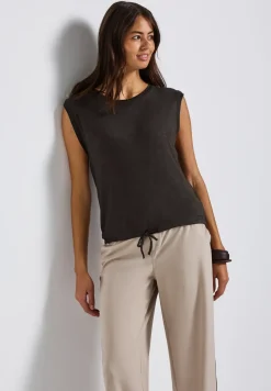 T-shirt avec décotapes