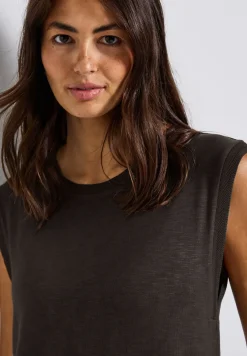 T-shirt avec décotapes