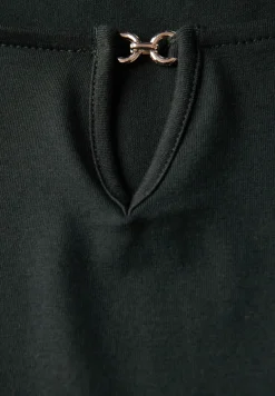 T-shirt avec découpe