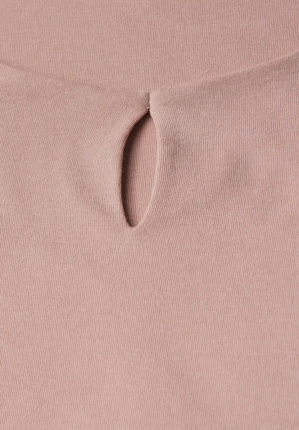 T-shirt avec découpe