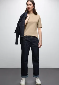 T-shirt avec détail cut-out