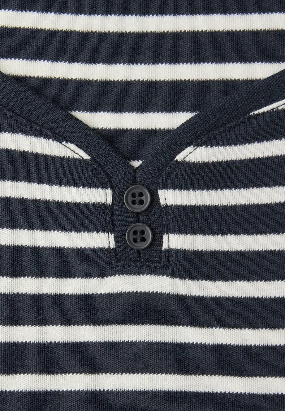T-shirt avec détail de boutons