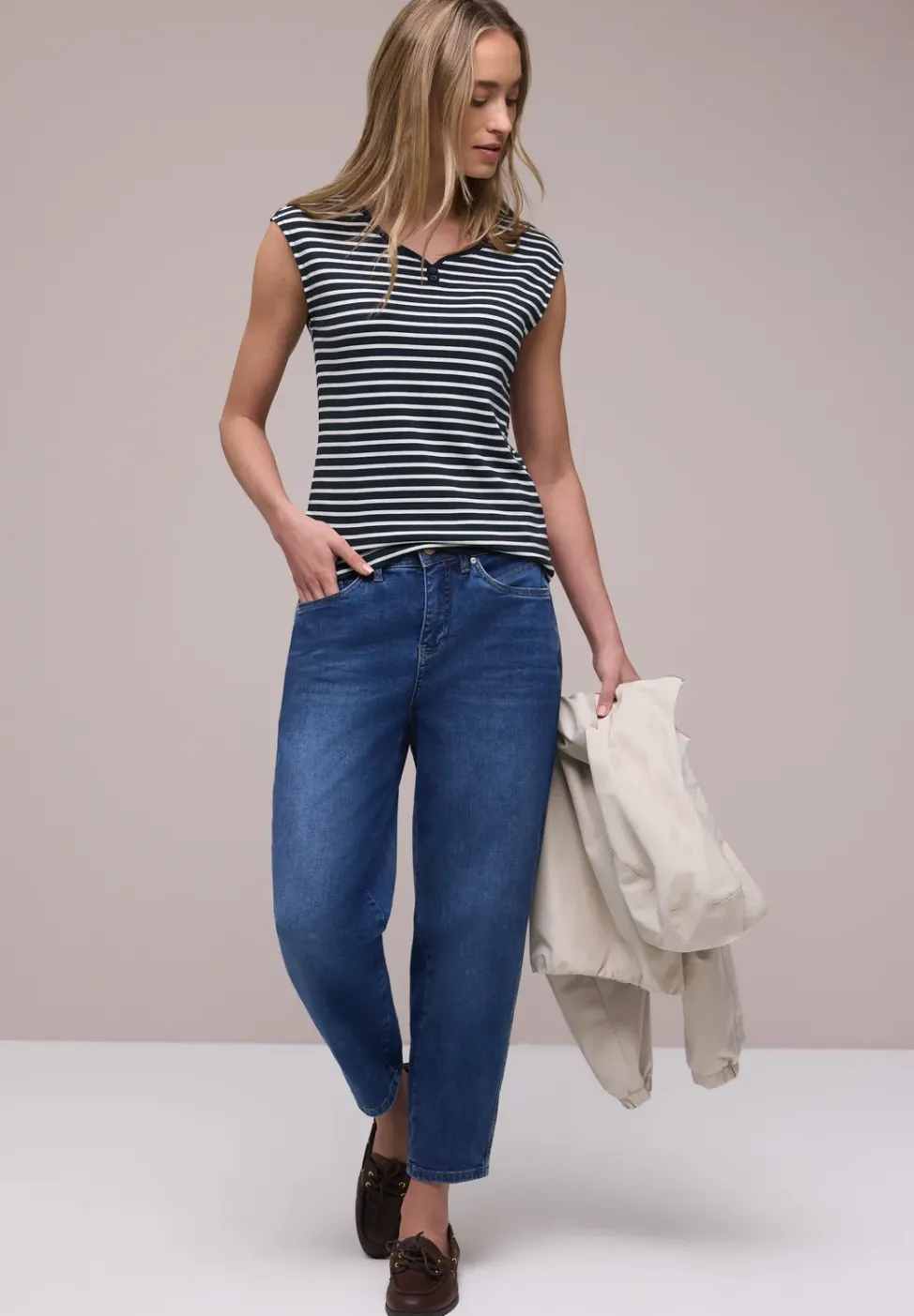 T-shirt avec détail de boutons