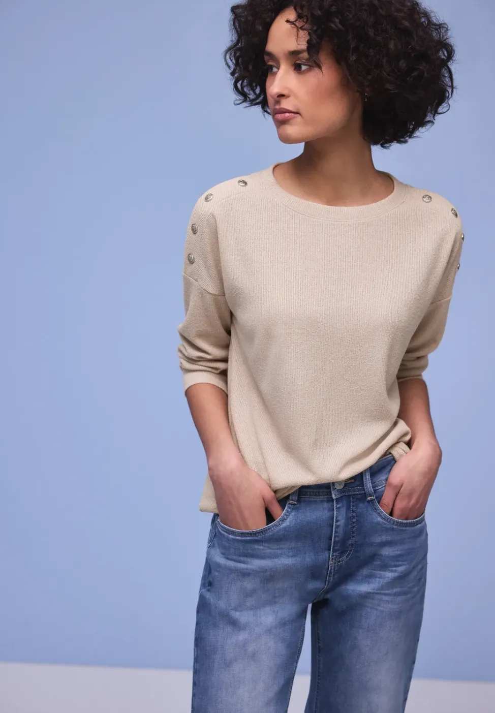 T-shirt avec détail de boutons