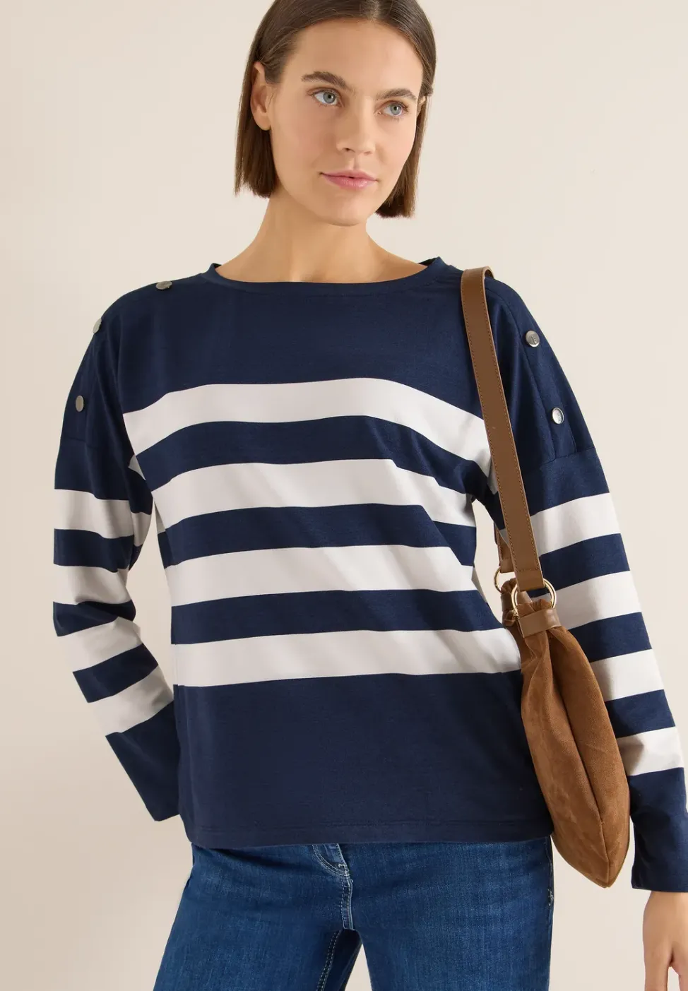 T-shirt avec détail de boutons