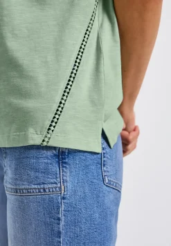 T-shirt avec détails au crochet