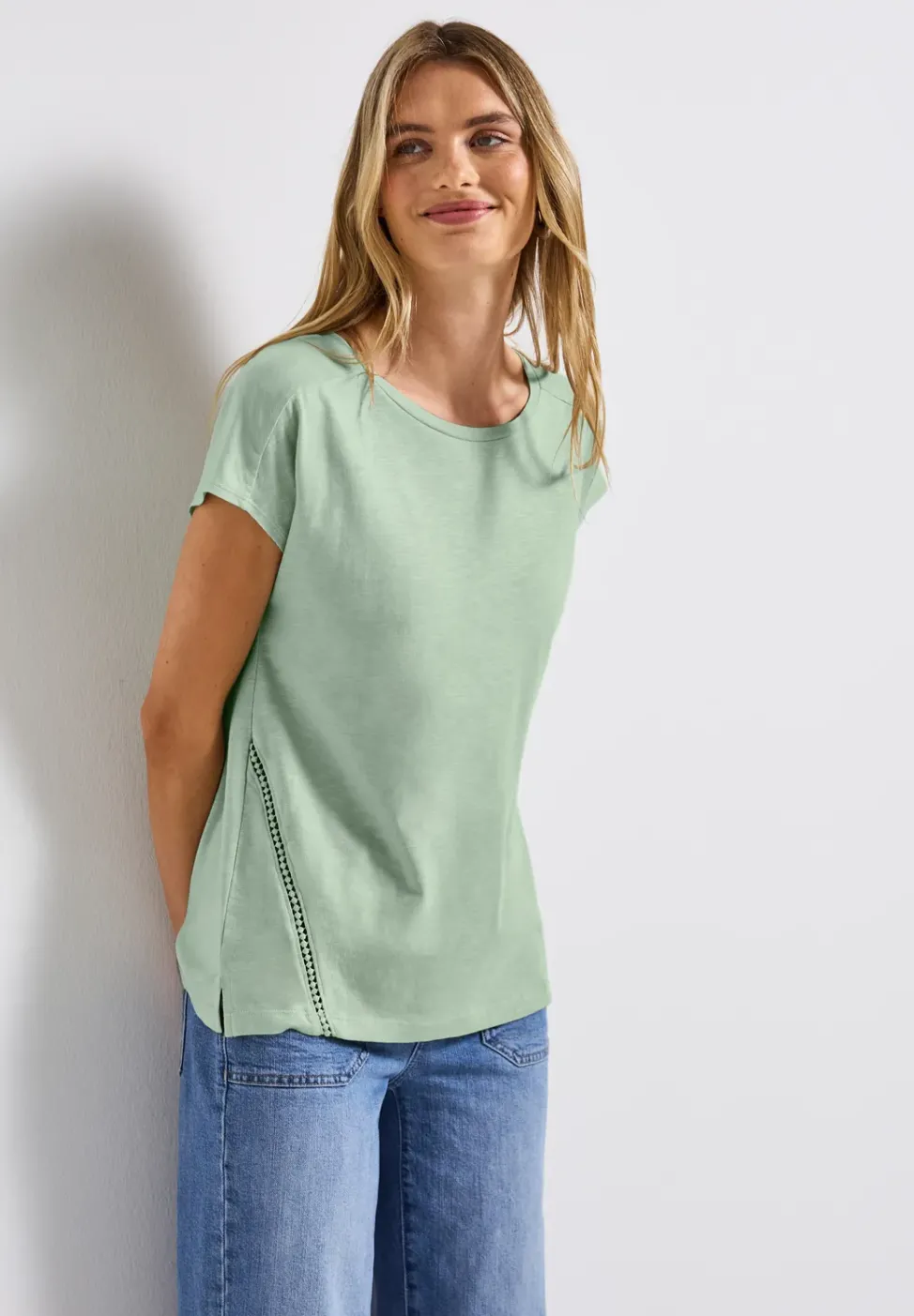T-shirt avec détails au crochet