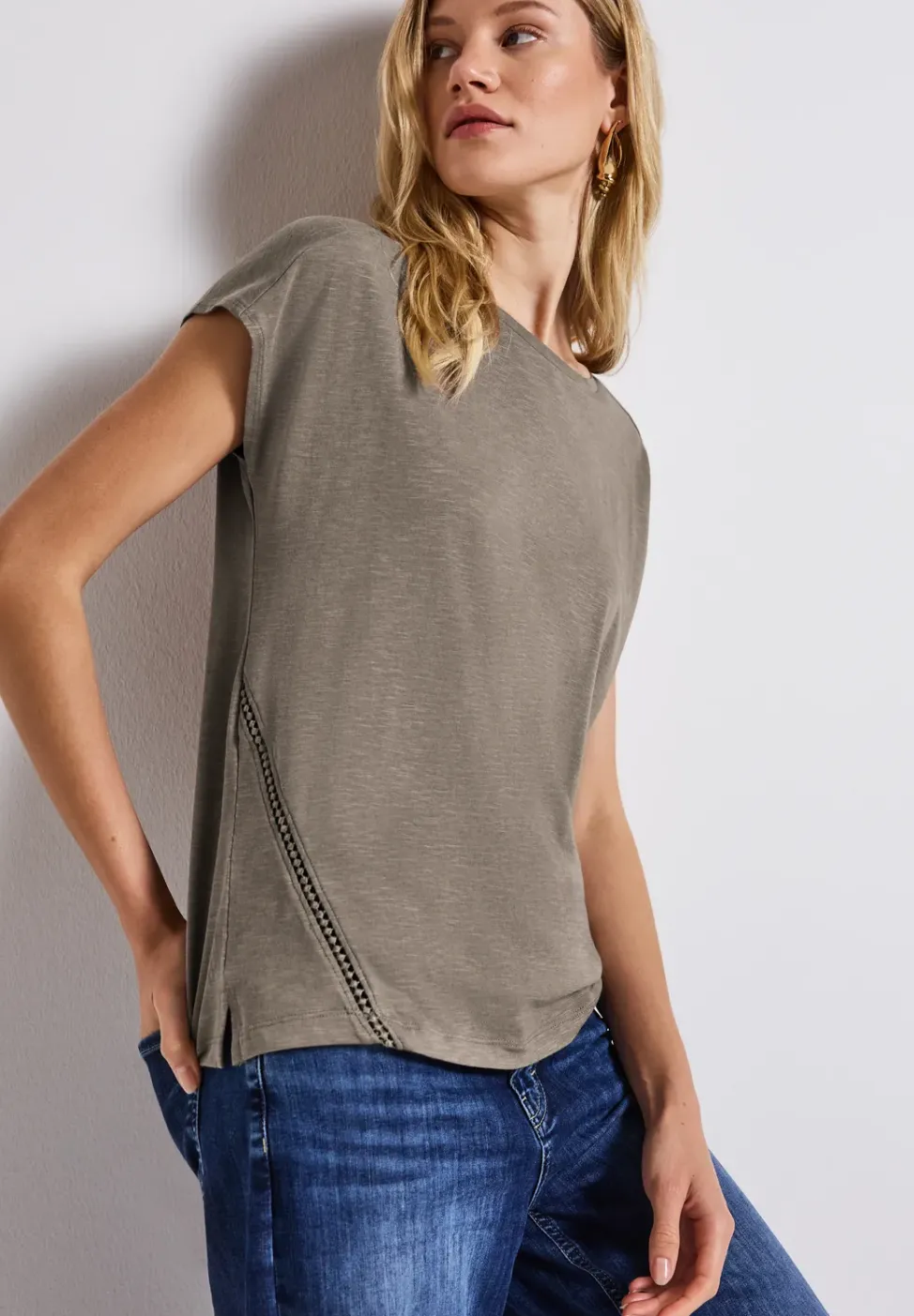 T-shirt avec détails au crochet