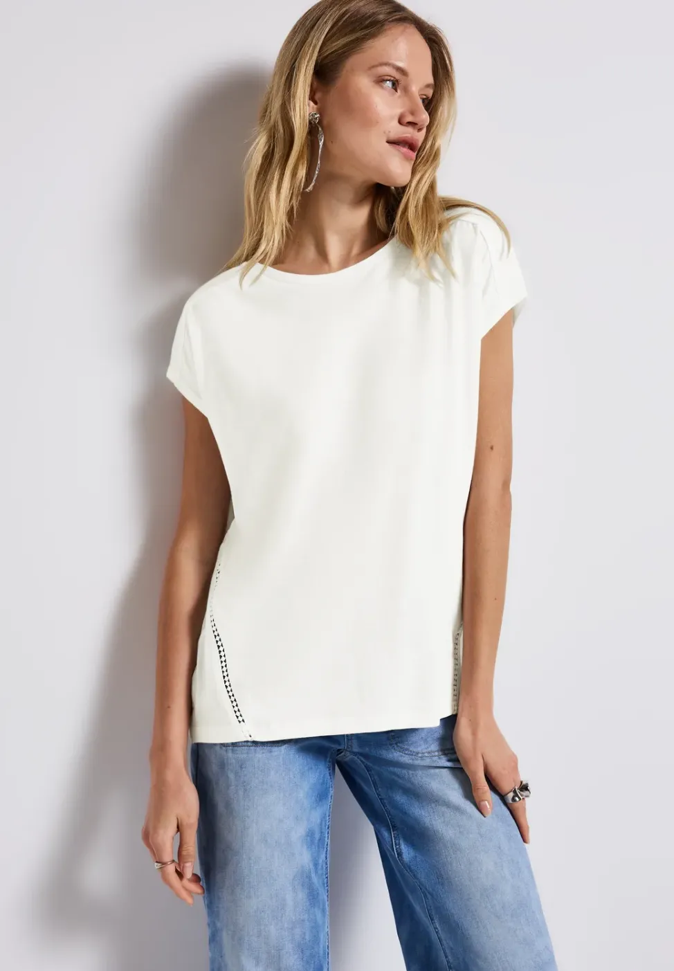 T-shirt avec détails au crochet