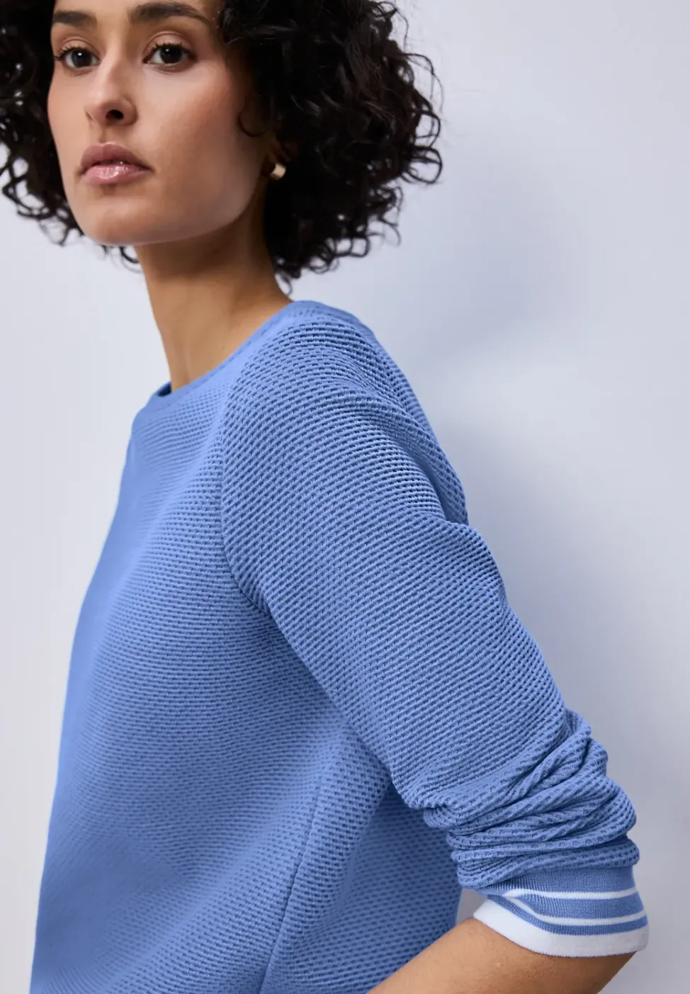 T-shirt avec détails contrastés
