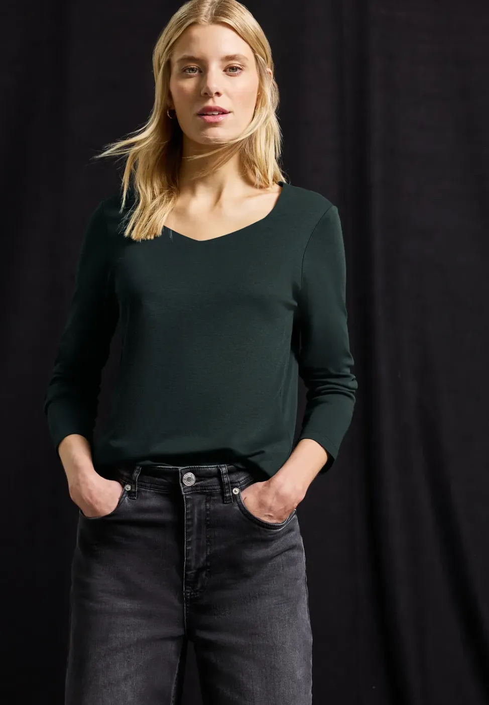 T-shirt avec encolure carrée