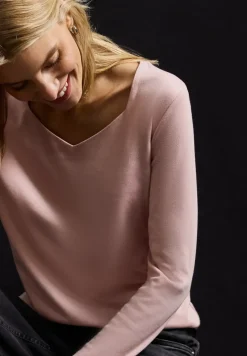 T-shirt avec encolure carrée