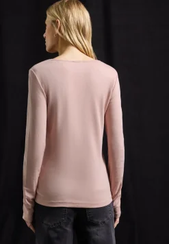 T-shirt avec encolure carrée