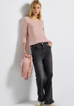 T-shirt avec encolure carrée