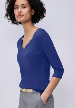 T-shirt avec encolure en cœur