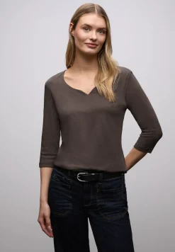 T-shirt avec encolure en cœur