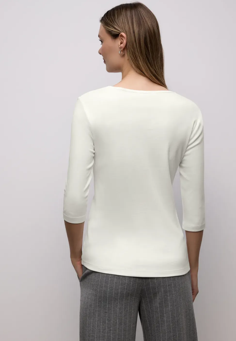 T-shirt avec encolure en cœur
