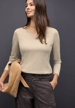 T-shirt avec encolure en cœur