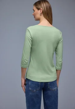 T-shirt avec encolure en cœur