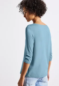 T-shirt avec encolure en U