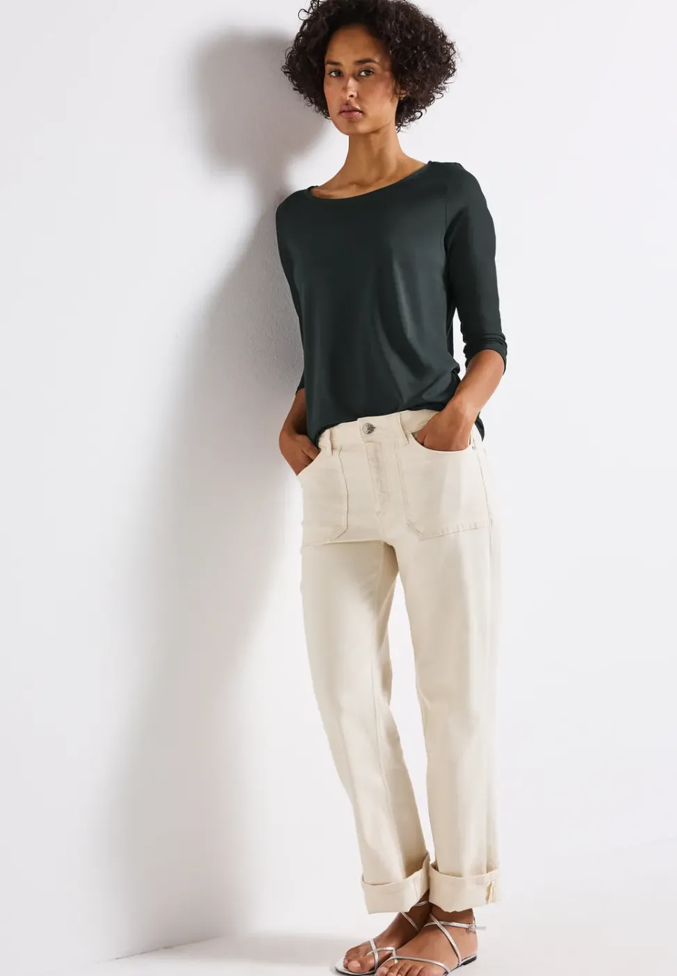 T-shirt avec encolure en U