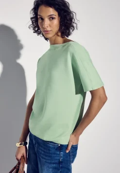 T-shirt avec encolure en U