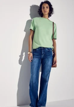 T-shirt avec encolure en U