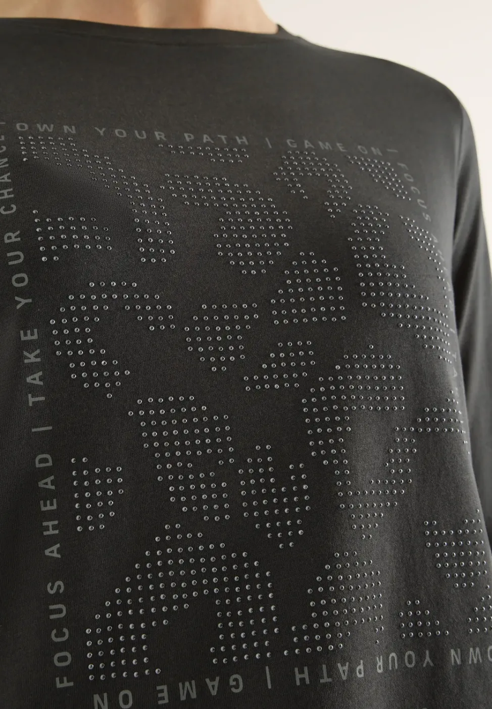 T-shirt avec pierres précieuses