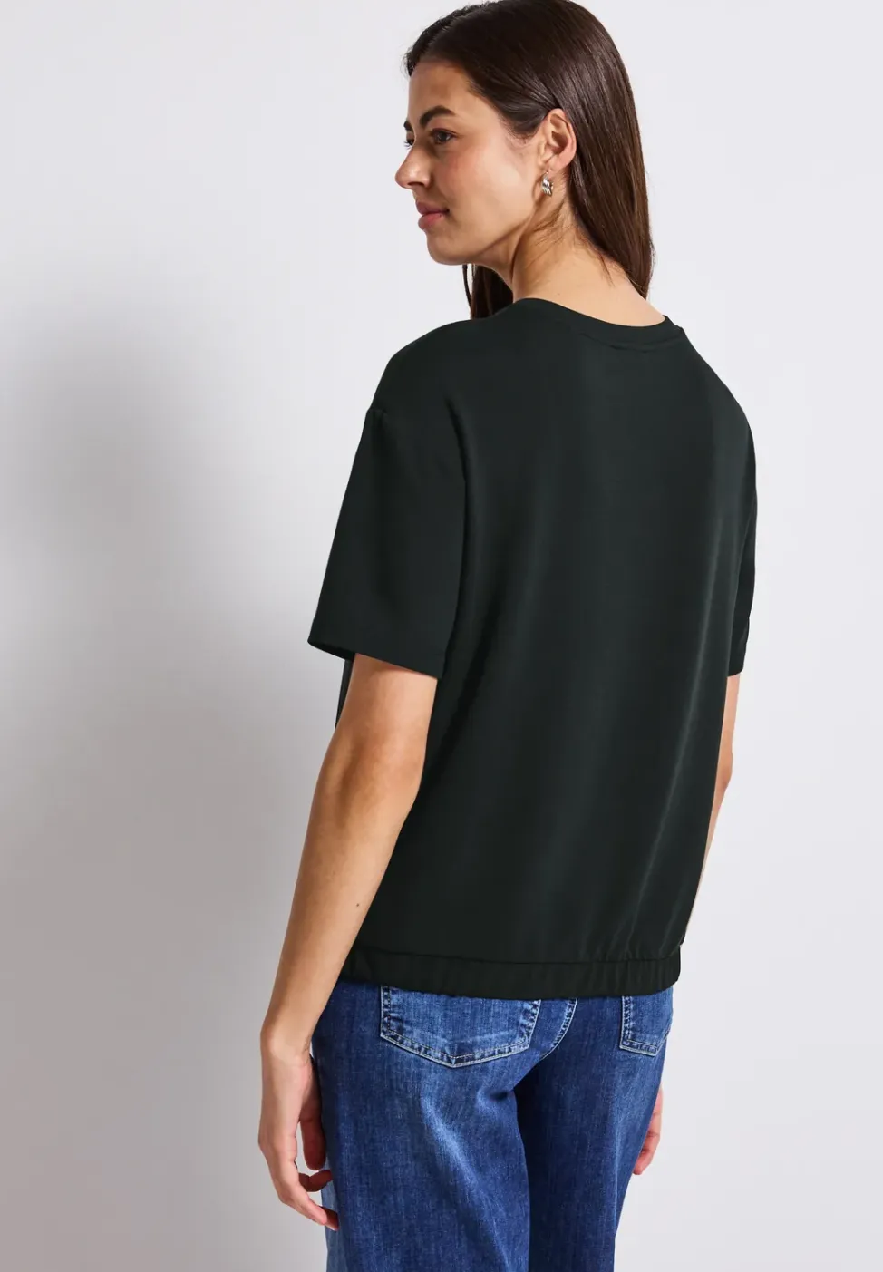 T-shirt avec poche poitrine