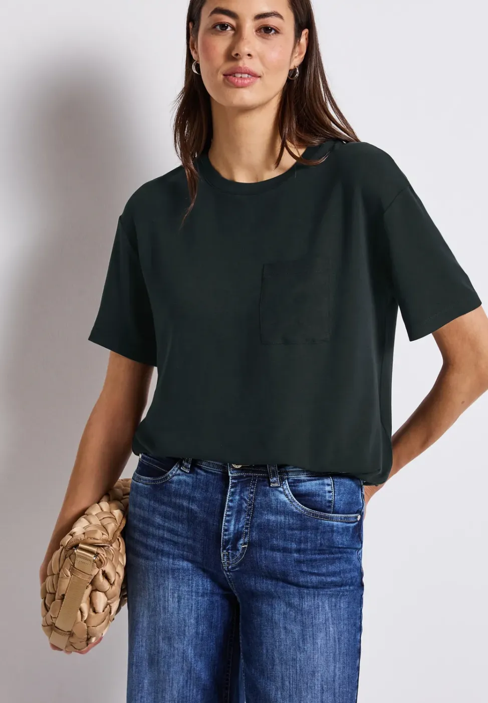 T-shirt avec poche poitrine
