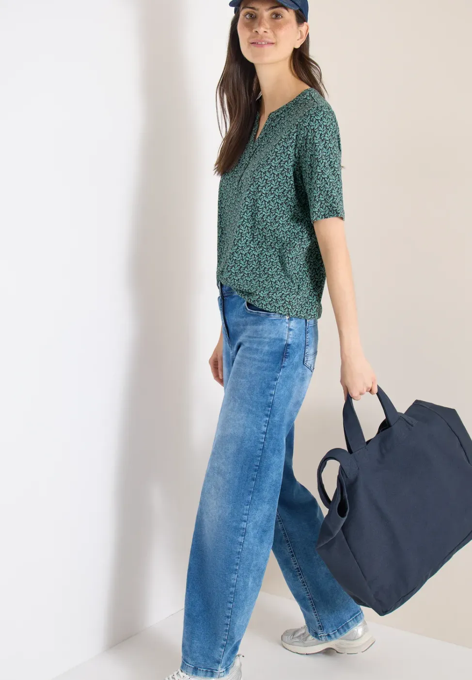 T-shirt avec split neck et imprimé