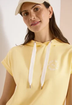 T-shirt avec sweat à capuche et détail imprimé
