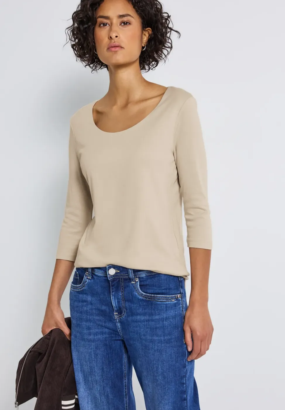 T-shirt basique à manches 3/4