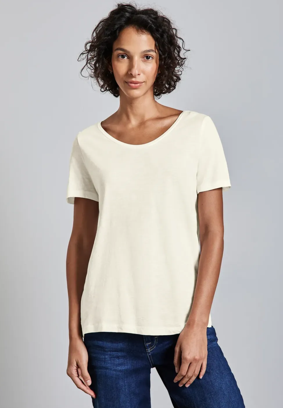 T-shirt basique en couleur unie