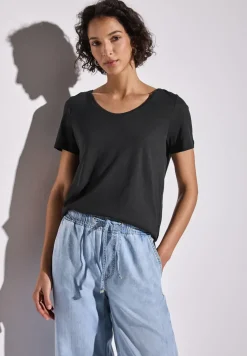 T-shirt basique en couleur unie