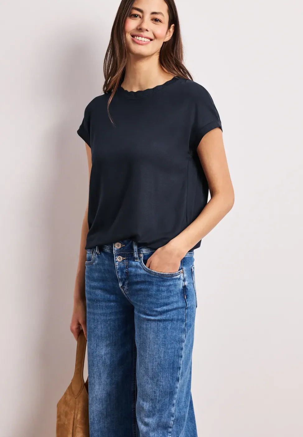 T-shirt col bateau avec bande décorative