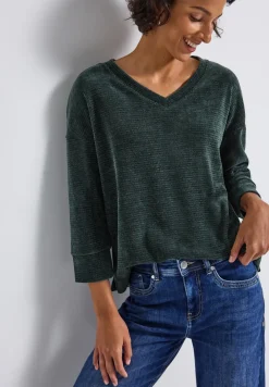 T-shirt douillet à col en V