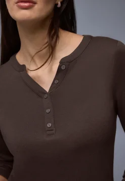 T-shirt en couleur unie