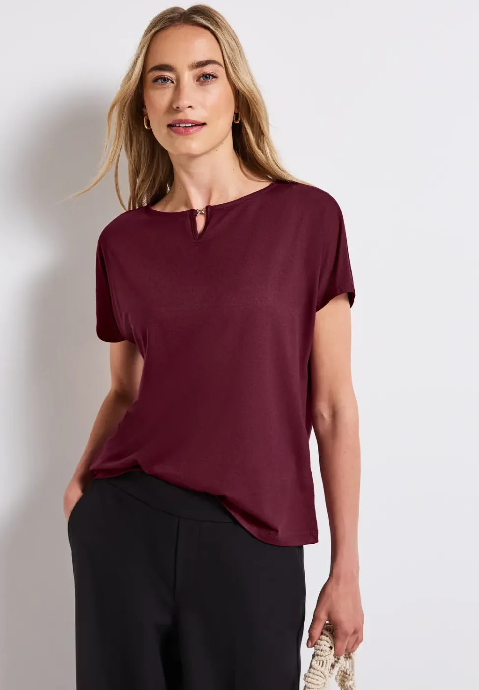 T-shirt en jersey avec découpe