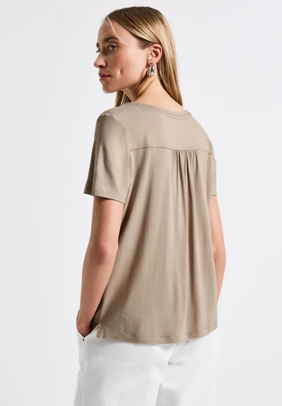 T-shirt en jersey avec rivets