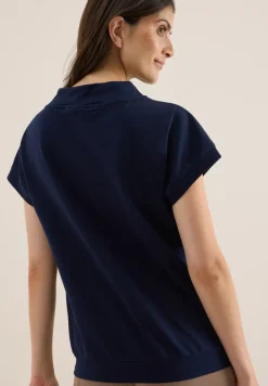T-shirt Funnel Neck