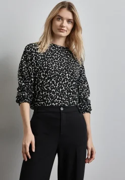 T-shirt jacquard