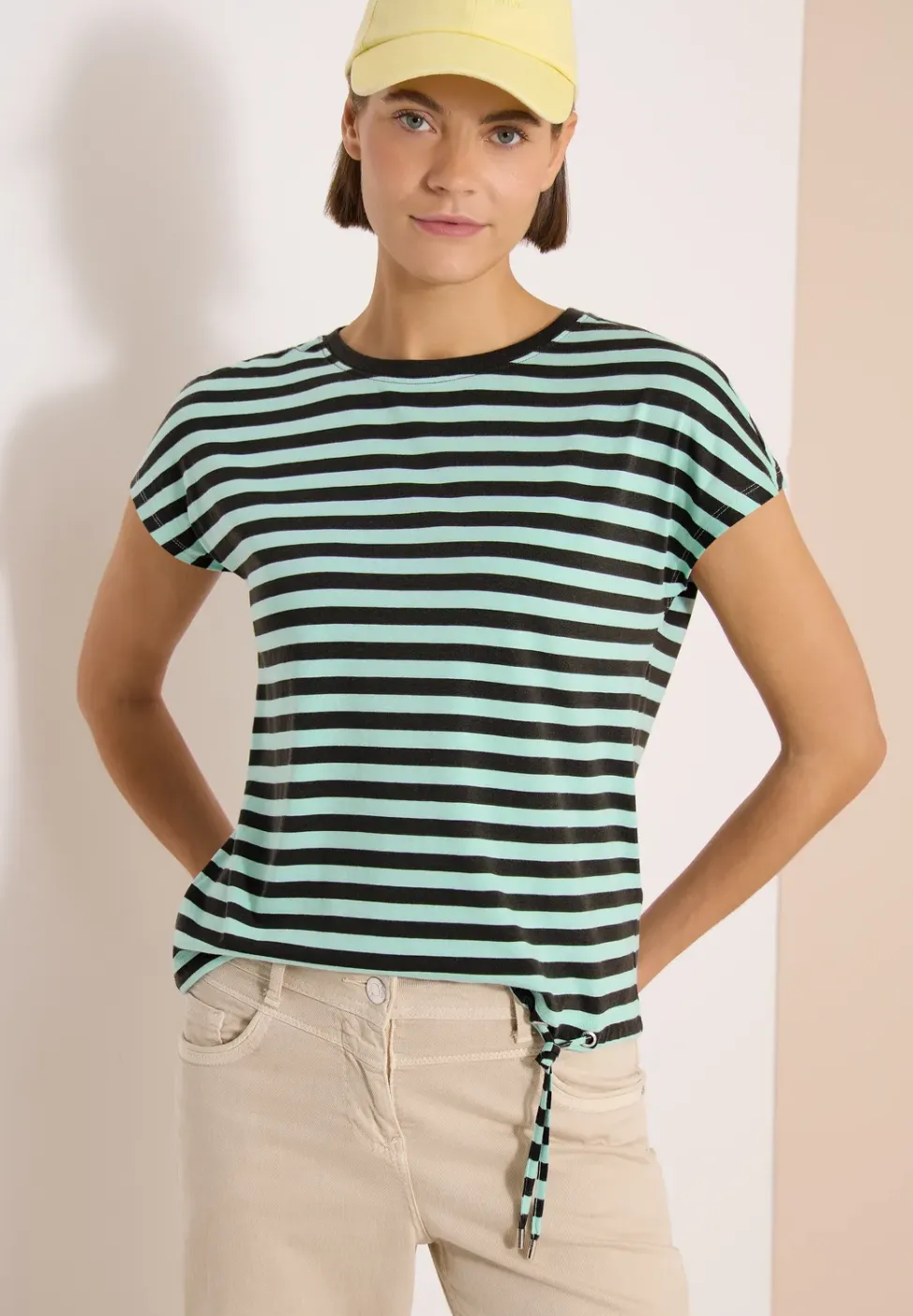 T-shirt rayé à col bateau