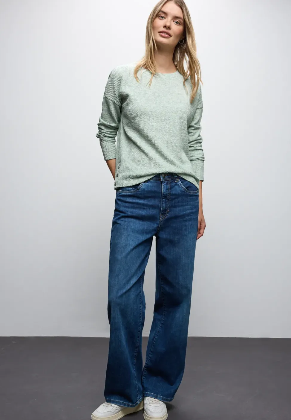 T-shirt structuré avec boutons